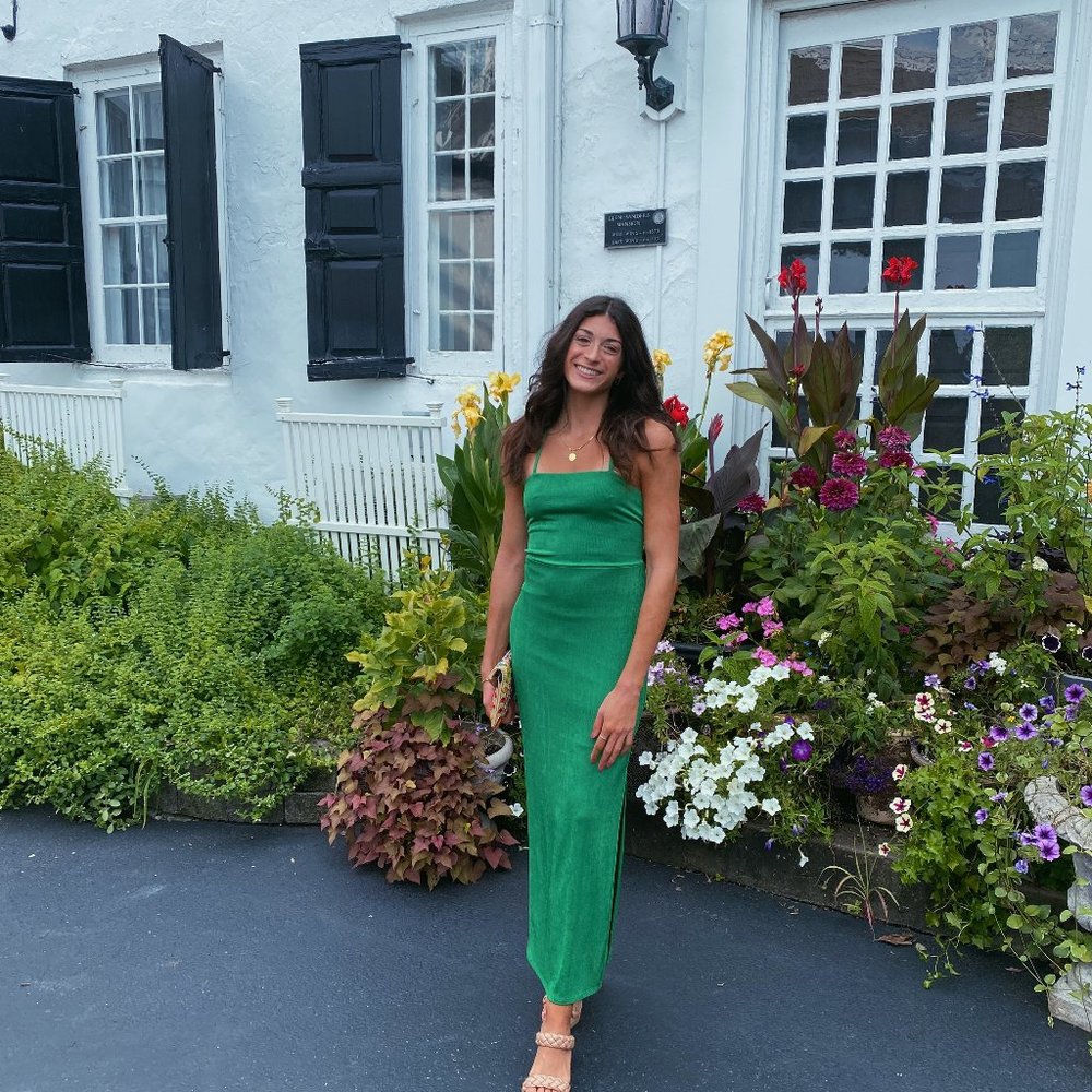 Meet your Posher, Mia